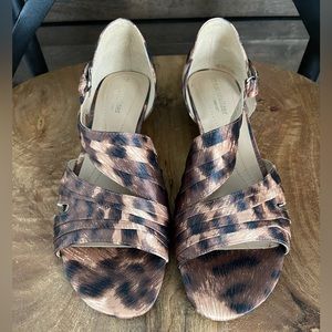 Women’s Naturalizer N5 Comfort Sandal Sz 8